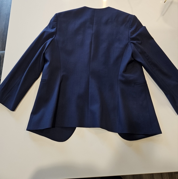 Theory Navy Blazer Size 12 - Picture 3 of 3